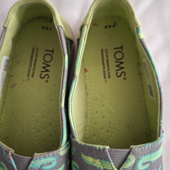 Toms alligator canvas slip on shoes - Picture 2 of 6